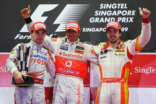 Illustration for article titled 2009 Singapore Grand Prix: Into the Night